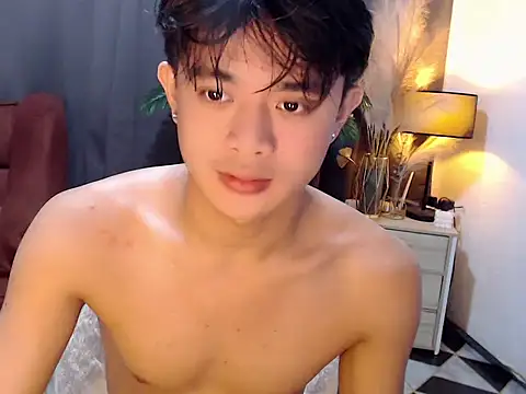 Snapshot of NautyBoyBrazeen_143 chatting on May 4, 2026, 10:29 am NautyBoyBrazeen 143 online show from May 4, 2026, 10:29 am