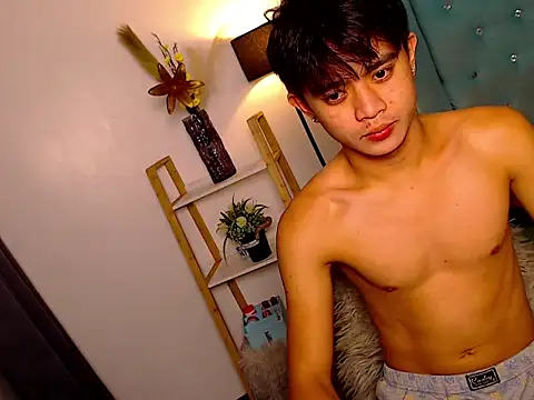 NautyBoyBrazeen 143 online show from December 20, 2025, 6:44 pm