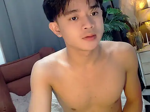 Snapshot of NautyBoyBrazeen_143 chatting on April 23, 2026, 9:05 pm NautyBoyBrazeen 143 online show from April 23, 2026, 9:05 pm