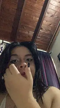 SweetKimi  online show from November 6, 2025, 8:02 pm