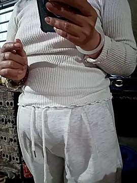 Snapshot of keobong-00 chatting on February 5, 2026, 12:06 am keobong-00 online show from February 5, 2026, 12:06 am