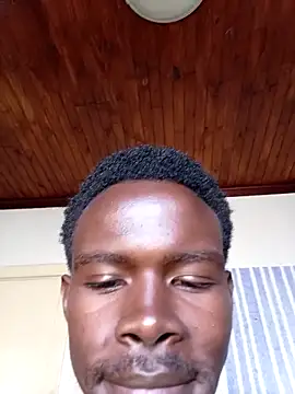 donchico0 online show from October 25, 2025, 7:29 am