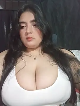 Snapshot of MIIN_JII_1 chatting on June 24, 2026, 6:01 am MIIN JII 1 online show from June 24, 2026, 6:01 am
