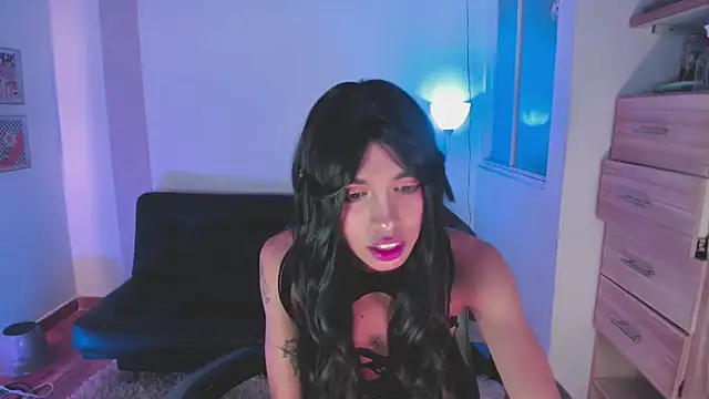 Nikkita Dragon online show from November 11, 2025, 2:28 am