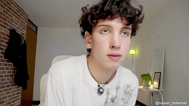 boream online show from October 18, 2025, 1:35 pm