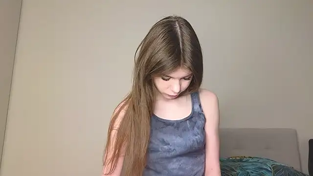 Snapshot of Annabel_theMoon chatting on February 12, 2026, 2:55 am Annabel theMoon online show from February 12, 2026, 2:55 am