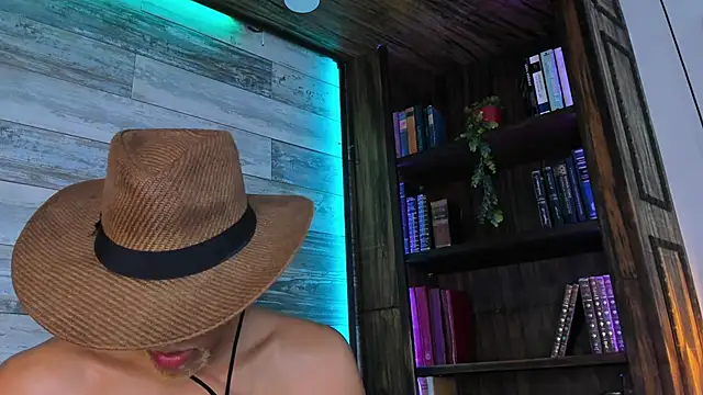 Snapshot of B_Wild chatting on February 20, 2026, 3:03 am B Wild online show from February 20, 2026, 3:03 am