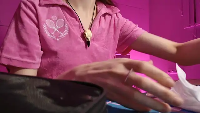 Yoka paradoXXX online show from December 18, 2025, 5:12 am