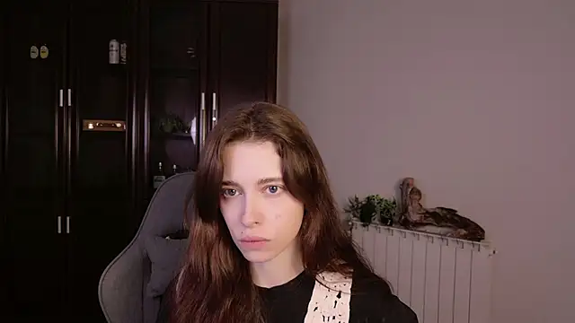 Snapshot of Yoka_paradoXXX chatting on November 22, 2025, 10:25 am Yoka paradoXXX online show from November 22, 2025, 10:25 am