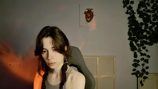 Snapshot of Yoka_paradoXXX chatting on October 22, 2025, 5:18 am Yoka paradoXXX online show from October 22, 2025, 5:18 am