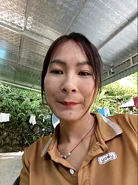 Yumyum kiw online show from November 6, 2025, 3:10 am