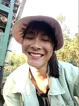 Yumyum kiw online show from October 4, 2025, 9:00 am