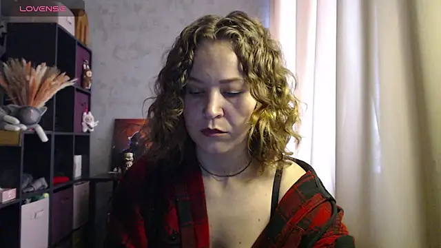 Snapshot of harpermoss chatting on September 24, 2025, 8:43 am harpermoss online show from September 24, 2025, 8:43 am