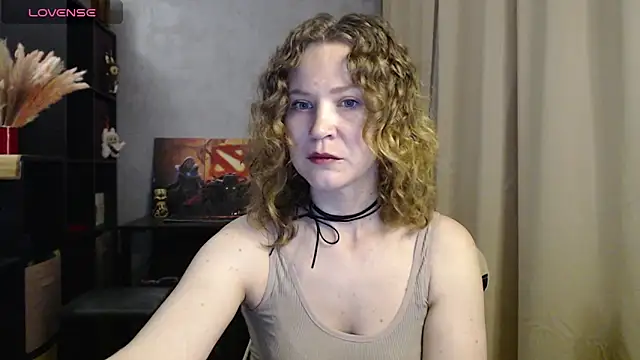 Snapshot of harpermoss chatting on September 17, 2025, 7:16 pm harpermoss online show from September 17, 2025, 7:16 pm