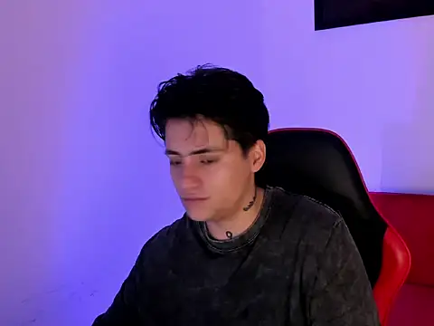 PeytonBox online show from November 29, 2025, 11:32 am