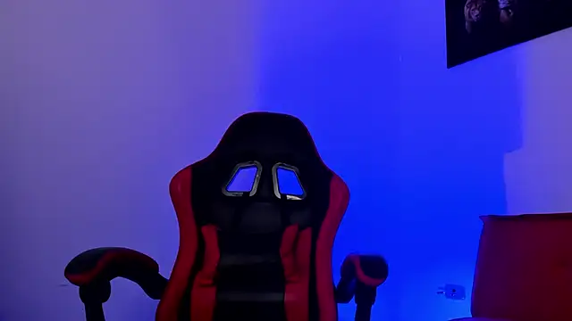 PeytonBox online show from October 17, 2025, 11:34 am