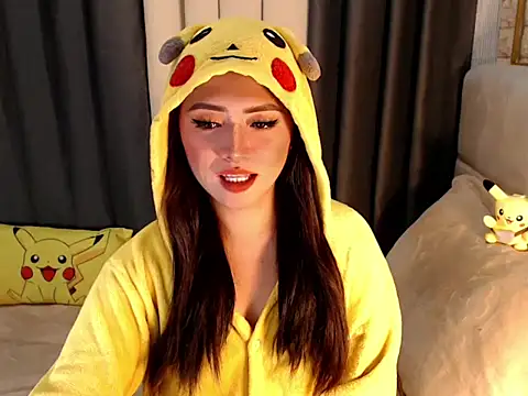 yourdevilsweettsx online show from April 18, 2026, 10:50 am