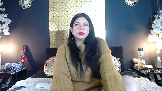 kinky momm online show from November 11, 2025, 2:01 pm