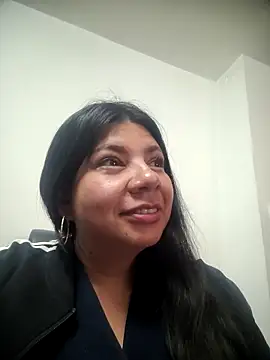 kinky momm online show from October 9, 2025, 6:52 pm