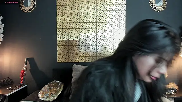 kinky momm online show from September 22, 2025, 2:01 pm