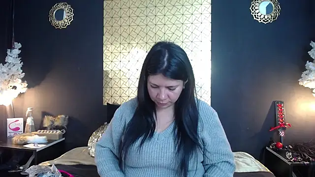 kinky momm online show from April 10, 2026, 3:19 pm