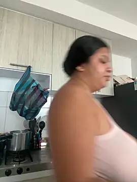 Snapshot of Julietafosters chatting on September 22, 2025, 5:41 pm Julietafosters online show from September 22, 2025, 5:41 pm