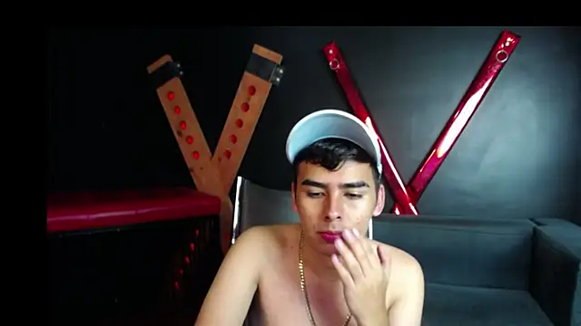 Matthewlodge online show from October 26, 2025, 3:18 am