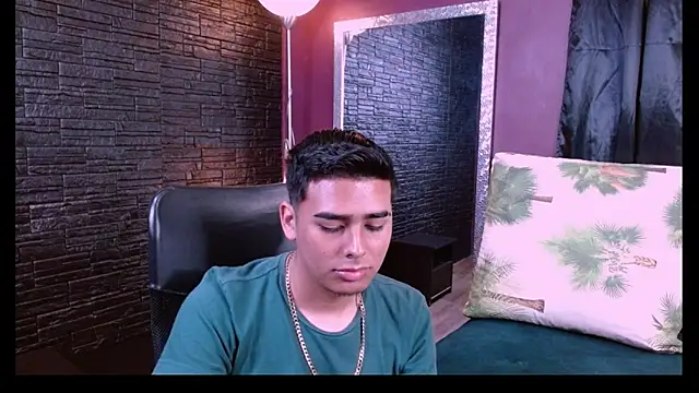 Matthewlodge online show from November 7, 2025, 1:48 pm