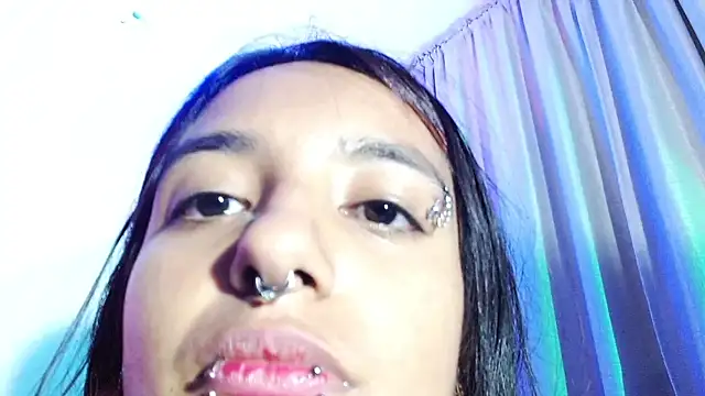 carolinerue online show from September 16, 2025, 5:41 am