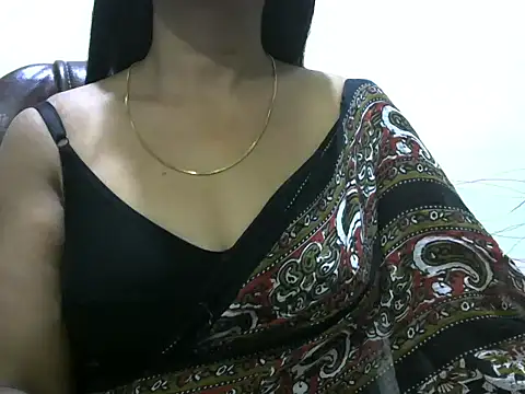 MISS SOMIYA online show from October 15, 2025, 5:54 pm