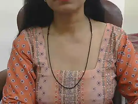 MISS SOMIYA online show from July 7, 2026, 5:27 pm