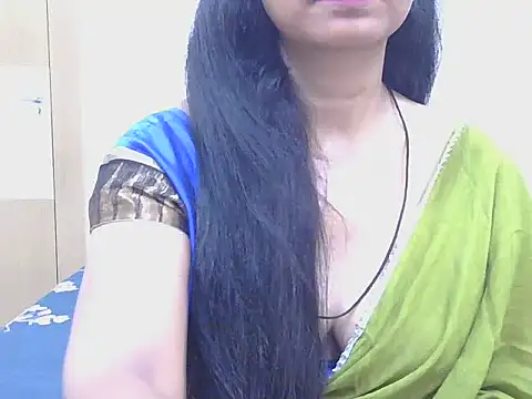 MISS SOMIYA online show from May 25, 2026, 8:57 am