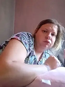 Snapshot of Gabbygade chatting on September 15, 2025, 4:51 pm Gabbygade online show from September 15, 2025, 4:51 pm