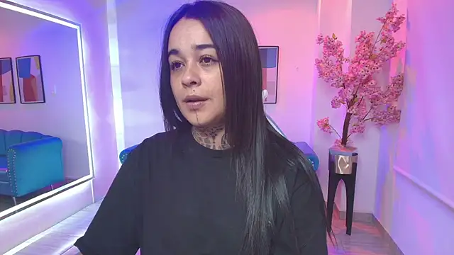 Black roseee online show from April 11, 2026, 3:47 am