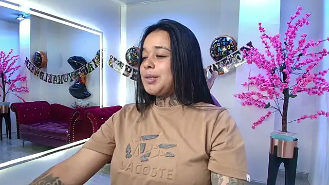 Black roseee online show from October 28, 2025, 3:51 am