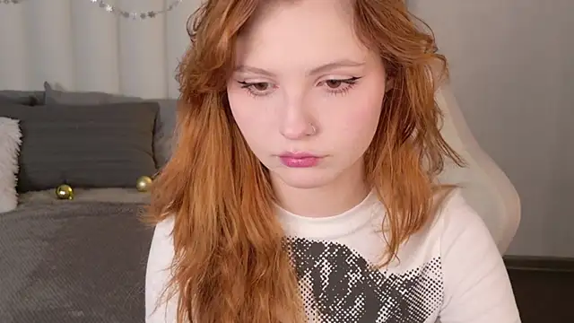 AlisHanson online show from December 15, 2025, 8:09 am