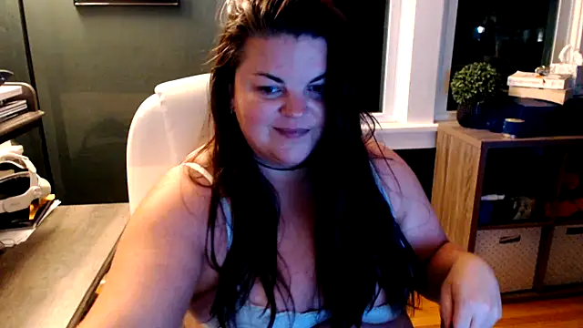 PlayWithBrittany online show from October 21, 2025, 10:53 pm