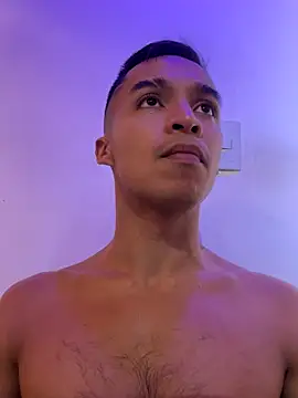 MrHilton online show from September 26, 2025, 6:09 am