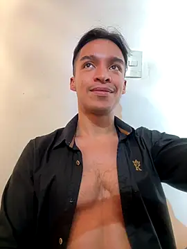 MrHilton online show from September 22, 2025, 1:11 am