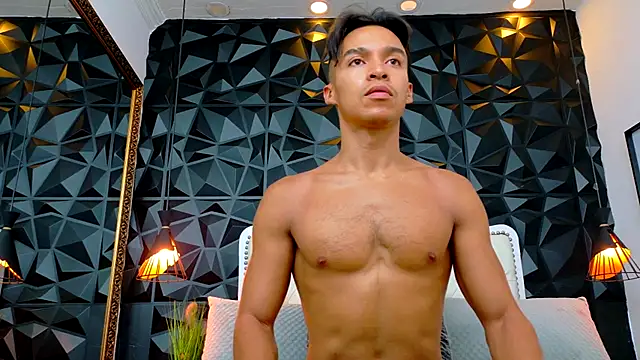 MrHilton online show from September 16, 2025, 1:06 am