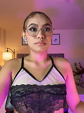 Snapshot of OxanaFedorova1- chatting on May 16, 2026, 8:52 pm OxanaFedorova1- online show from May 16, 2026, 8:52 pm