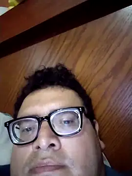 Santiagoqro85 online show from October 12, 2025, 1:34 pm