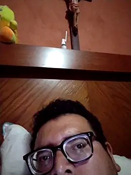 Santiagoqro85 online show from October 13, 2025, 3:19 am