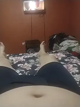 Santiagoqro85 online show from November 22, 2025, 4:11 am