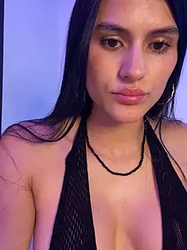 juliana1920 online show from September 11, 2025, 12:21 am