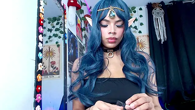 Snapshot of Raven_luv chatting on October 10, 2025, 1:17 am Raven luv online show from October 10, 2025, 1:17 am