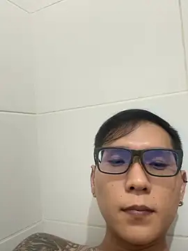 Snapshot of samuelcher chatting on February 28, 2026, 2:33 am samuelcher online show from February 28, 2026, 2:33 am