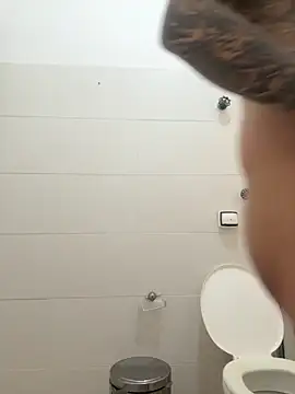 samuelcher online show from October 7, 2025, 3:46 pm