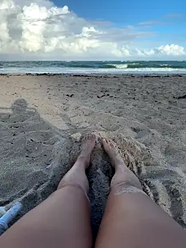 carynn online show from October 26, 2025, 9:26 pm