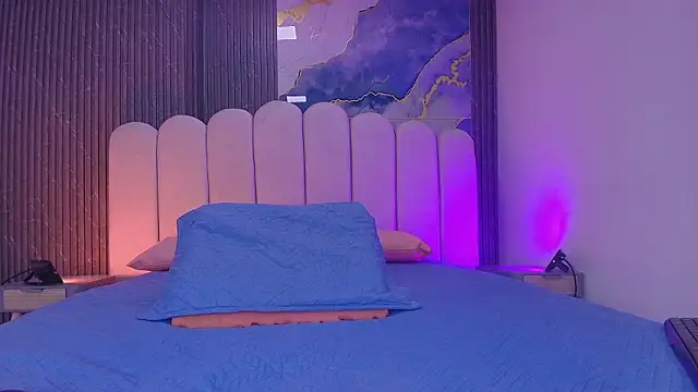 abbyrouss  online show from March 13, 2026, 3:11 am